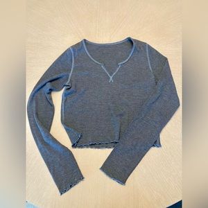 AE - cropped tee - navy blue - long sleeve